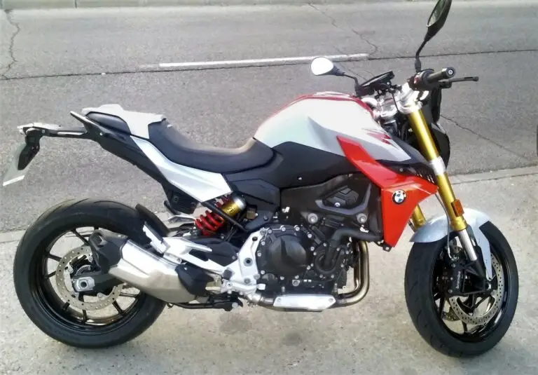 bmw f900r (1crop)